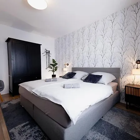 Racing-apartment Apartament *